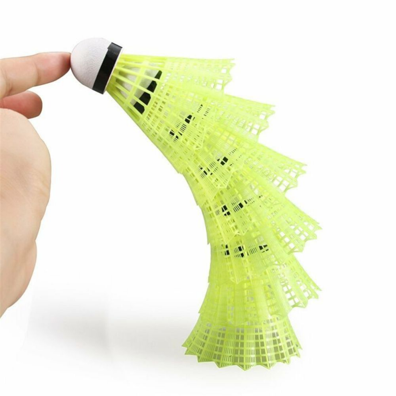 6 قطع من كرات الريشة الخفيفة ا - مراجعة Badminton Center وسعره
