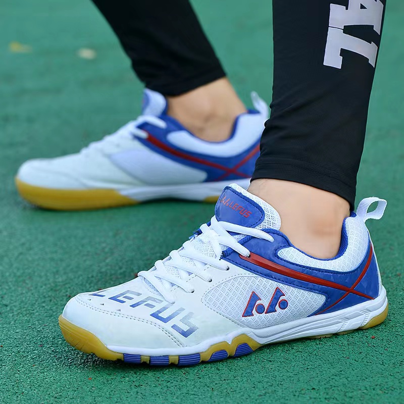 أحذية رياضية 2026 للريشة الطائ - مراجعة Badminton Center وسعره