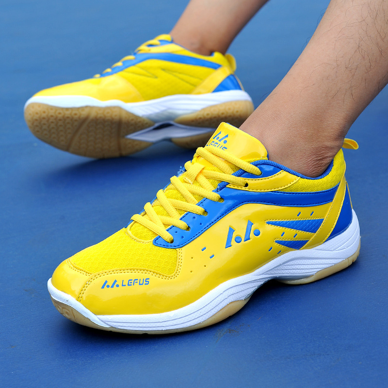 أحذية بدمينتون جديدة احترافية  - مراجعة Badminton Center وسعره